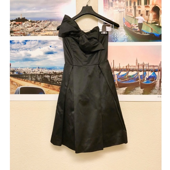 Kate Young Dresses & Skirts - Kate Young Strapless Bow Dress Sz 4